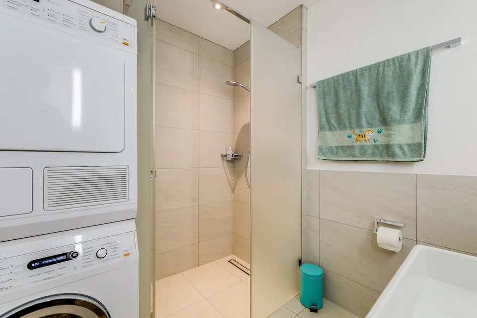 Exclusive 4.5-room apartment with direct lift access in prime location in Allschwil