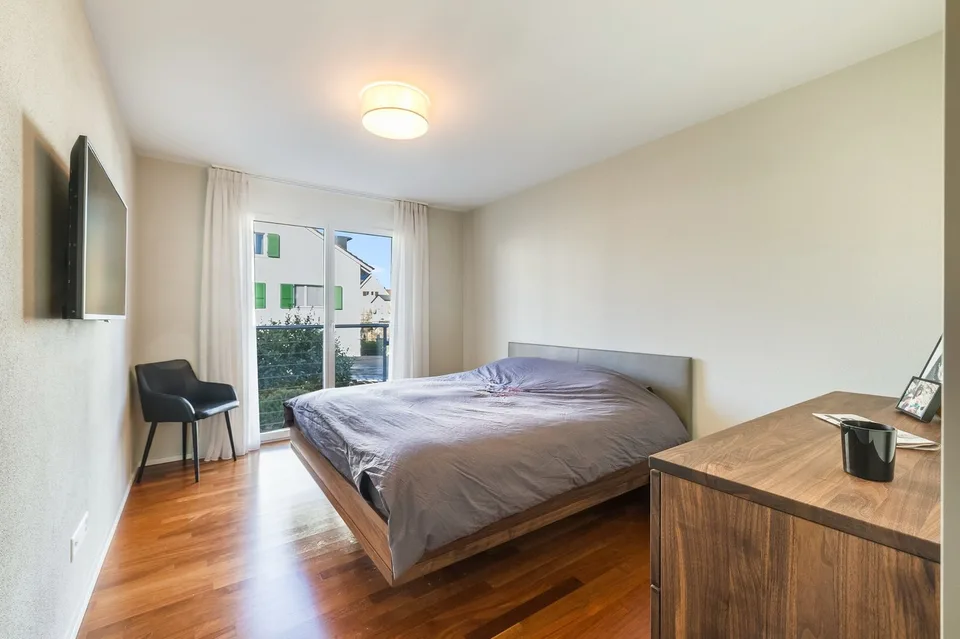 Exclusive 4.5-room apartment with direct lift access in prime location in Allschwil