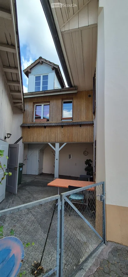 Maison de 3 familles charmante dans un endroit calme, au cœur de Sissach à vendre