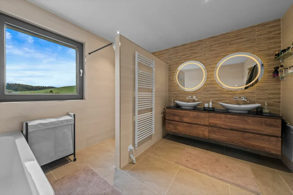 Luxurious 7.5 room single-family house with plenty of space