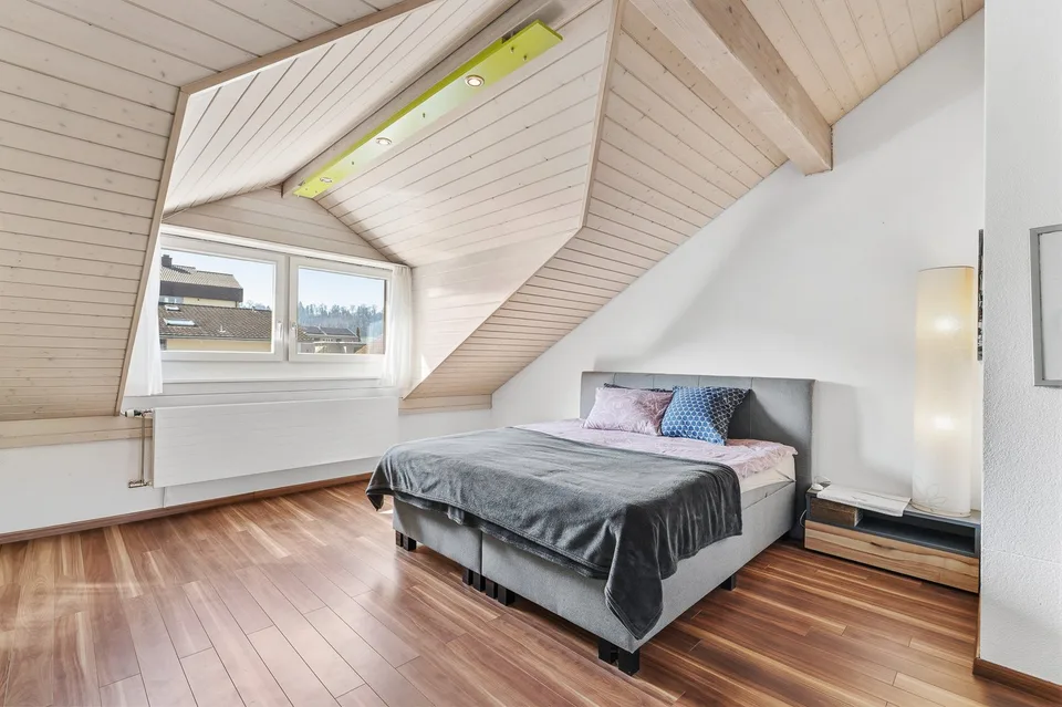 L'occasion de l'année ! Maison de rangée de 5,5 à 6,5 pièces maintenant drastiquement réduite !