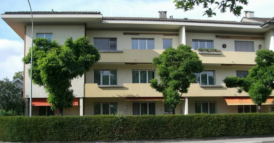 Bright 3-room apartment with balcony in Gümligen