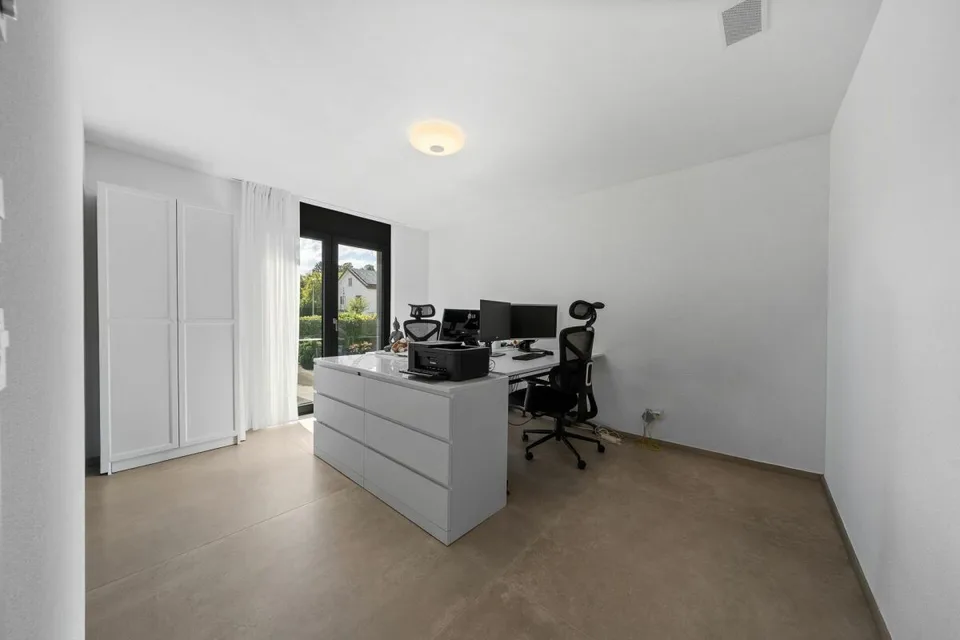 Exklusives Einfamilienhaus mit Pool, Smarthome und luxuriöser Ausstattung