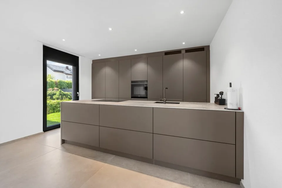 Exklusives Einfamilienhaus mit Pool, Smarthome und luxuriöser Ausstattung