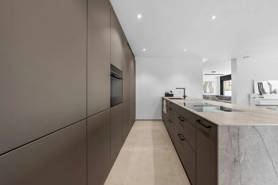 Exklusives Einfamilienhaus mit Pool, Smarthome und luxuriöser Ausstattung
