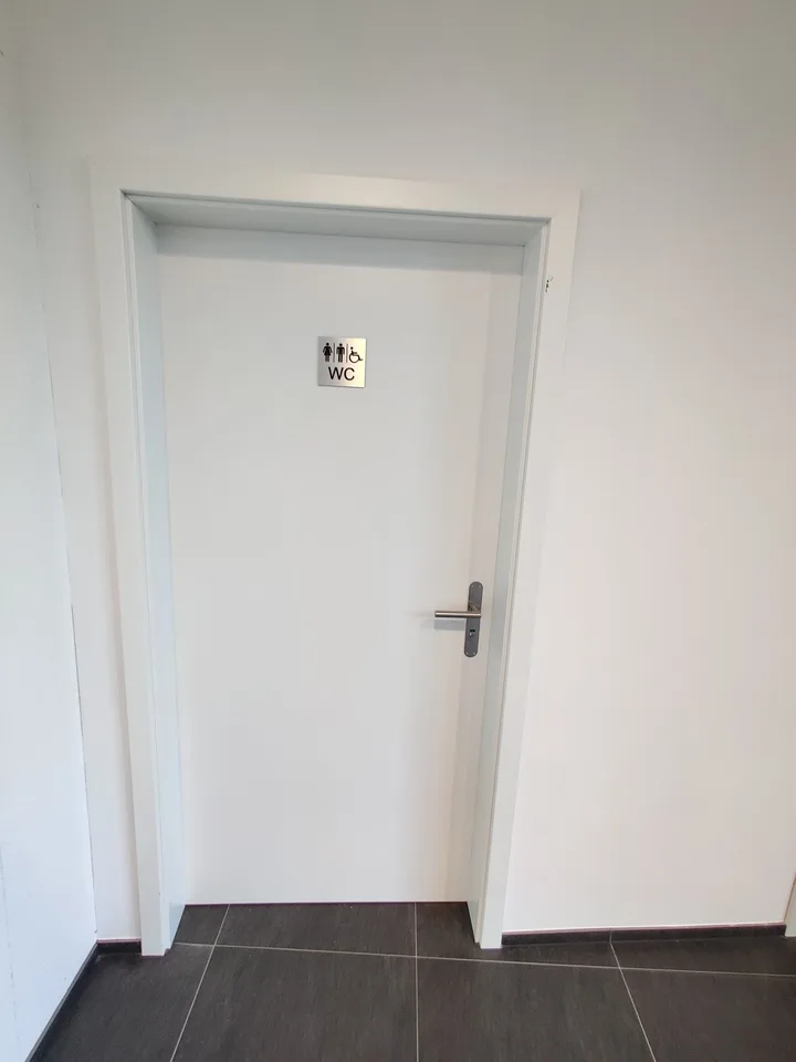 #15.3 Laboratorio moderno 5m² con aria condizionata, ventilazione, LAN, WLAN, videosorveglianza, parcheggio, centrale