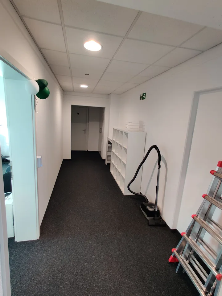 #15.3 Laboratorio moderno 5m² con aria condizionata, ventilazione, LAN, WLAN, videosorveglianza, parcheggio, centrale