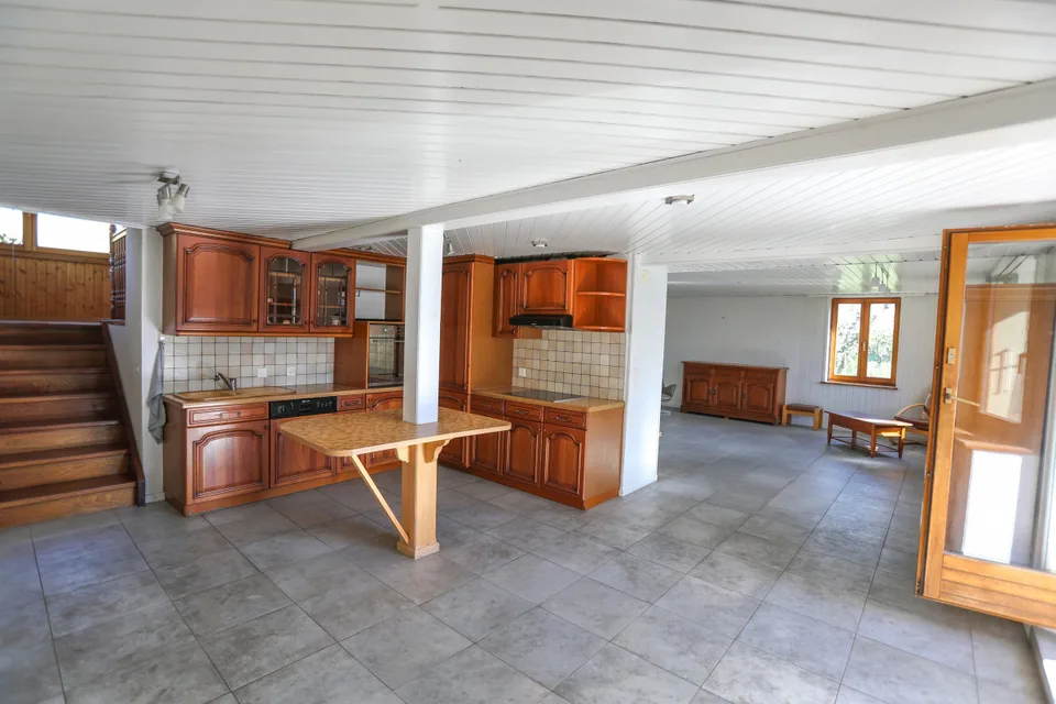 Maison de 2 appartements 3,5 pièces + 1 studio indépendant, Grand potentiel !