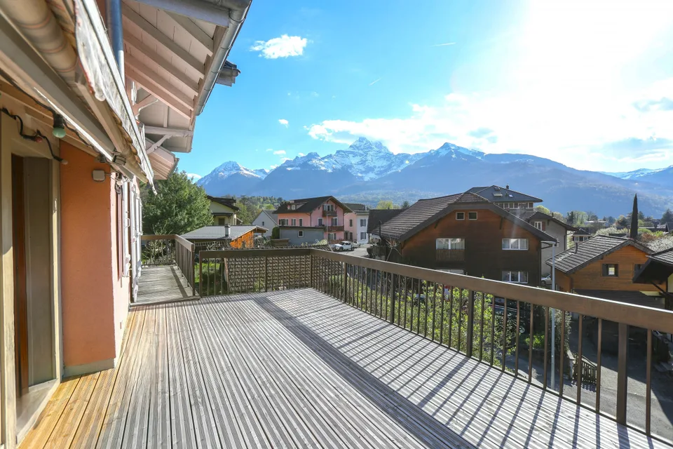 Maison de 2 appartements 3,5 pièces + 1 studio indépendant, Grand potentiel !