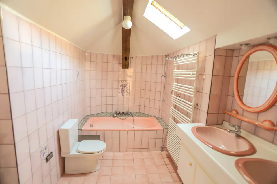 Maison de 2 appartements 3,5 pièces + 1 studio indépendant, Grand potentiel !