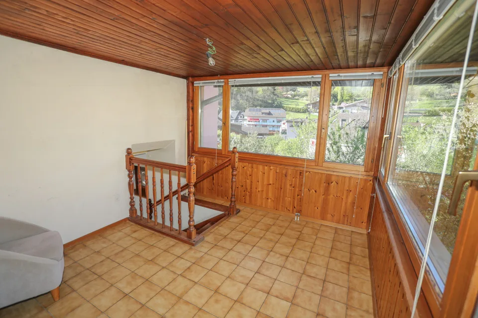 Maison de 2 appartements 3,5 pièces + 1 studio indépendant, Grand potentiel !