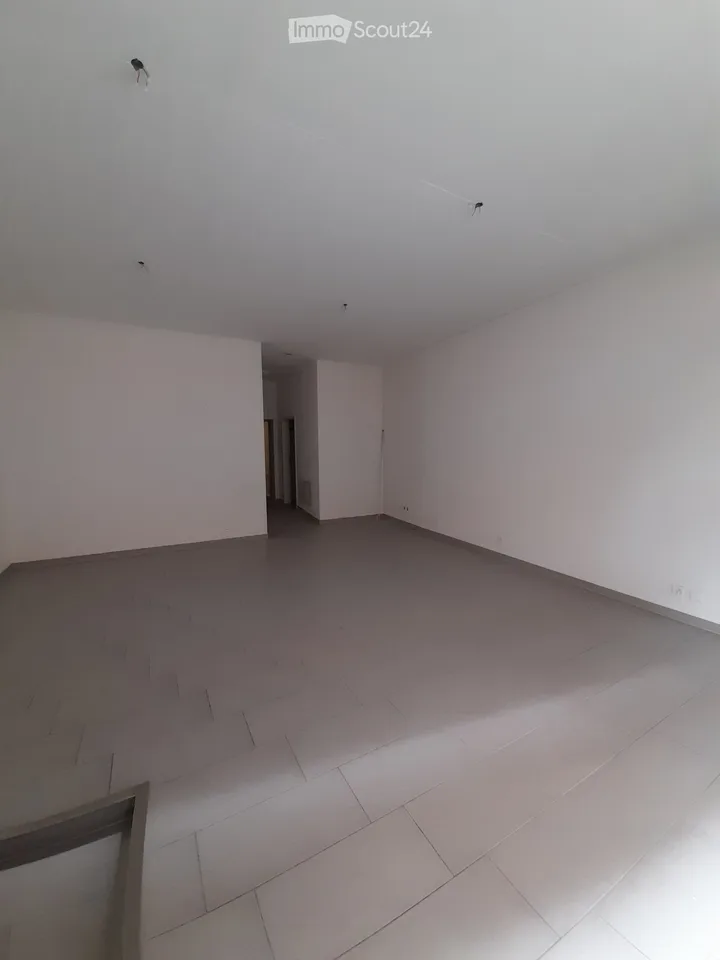 Office for rent on the ground floor – Porrentruy, Rue Joseph-Trouillat