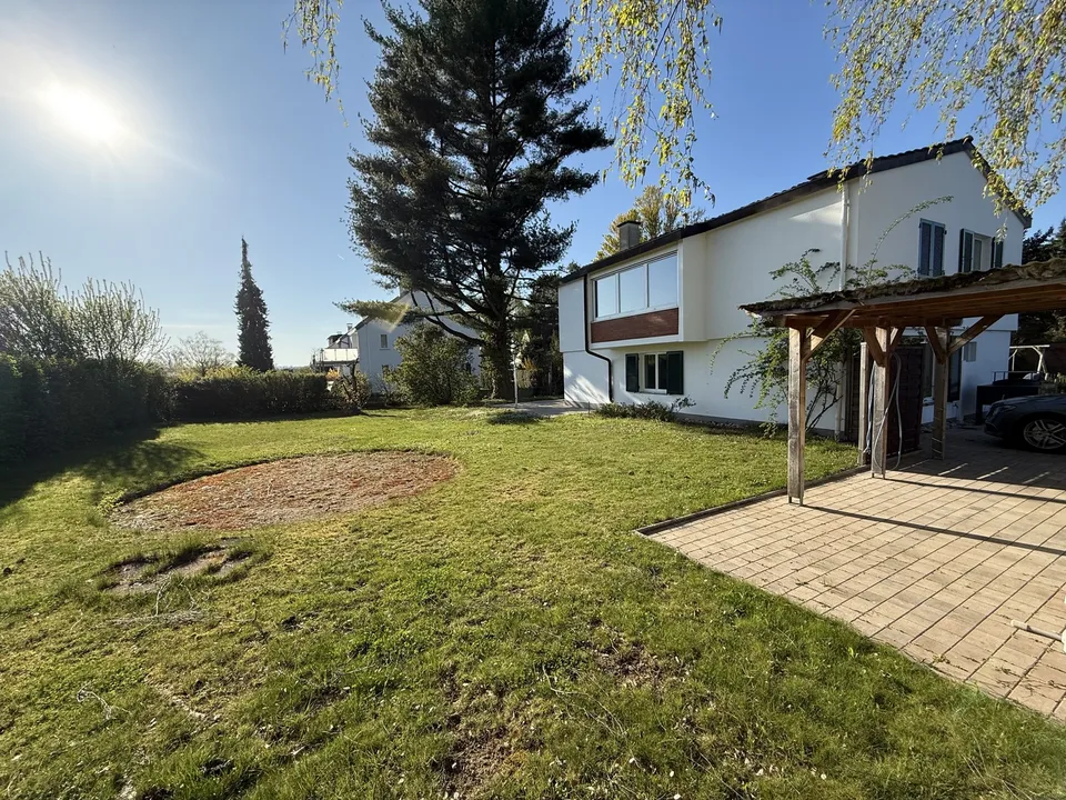 EFH in Binningen, auf dem Bruderholz