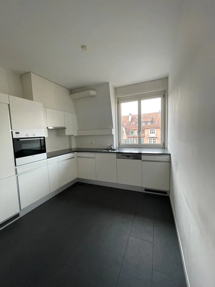 3- bis 4-Zimmer Wohnung an sehr guter Stadtlage, Monbijoustr 30, Bern