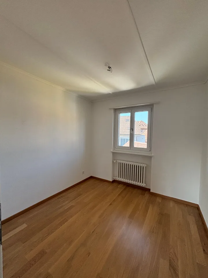 Appartement 4 pièces lumineux avec balcon à Herzogenbuchsee – disponible immédiatement