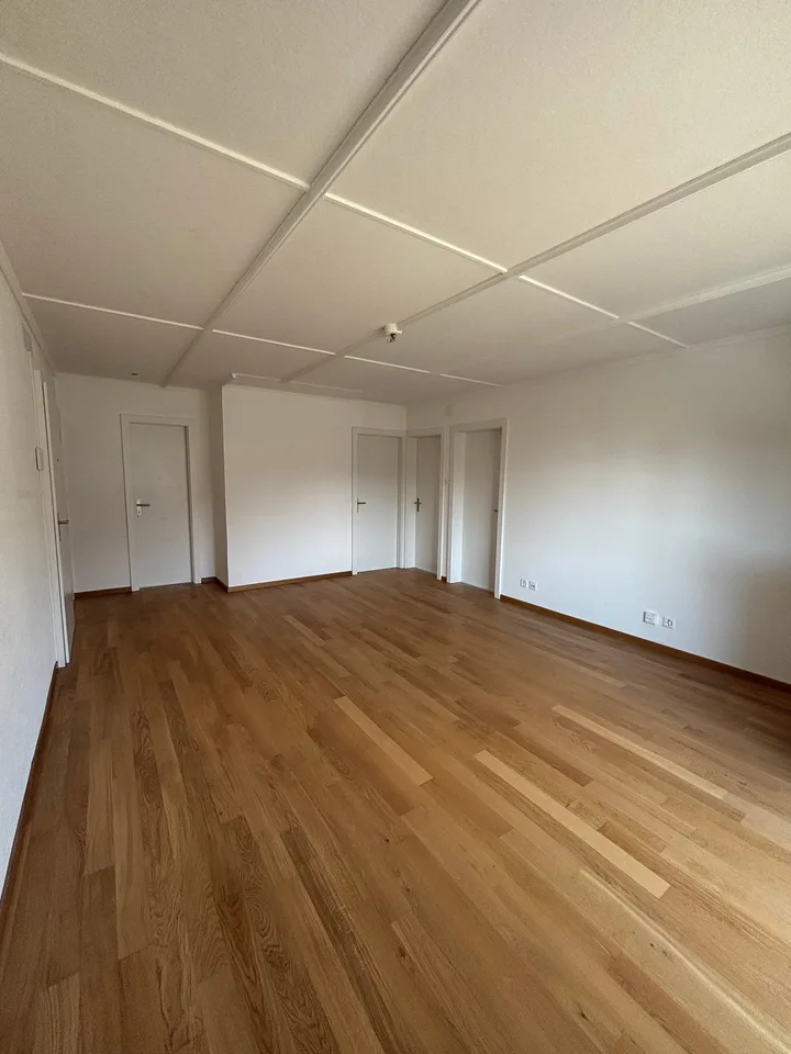 Helle 4-Zimmer-Wohnung mit Balkon in Herzogenbuchsee – ab sofort verfügbar
