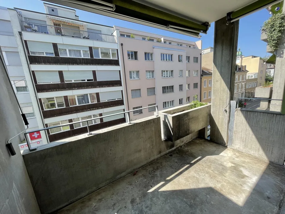 Modern 3.5-room apartment in the Matthäusquartier
