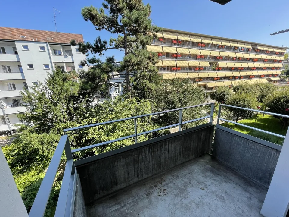 Modern 3.5-room apartment in the Matthäusquartier