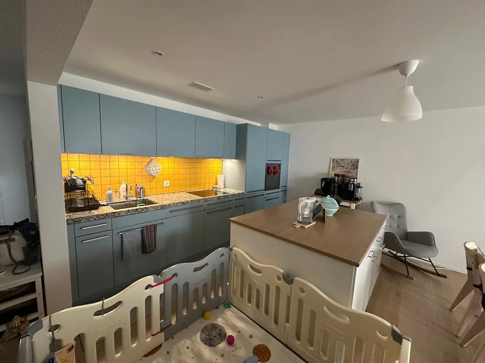 Helle 3.5-Zimmer-Wohnung mit Balkon und 2 Bädern in Dübendorf – ab September 2026