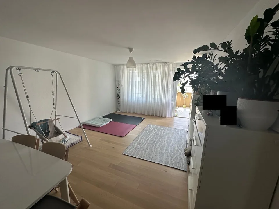 Helle 3.5-Zimmer-Wohnung mit Balkon und 2 Bädern in Dübendorf – ab September 2026