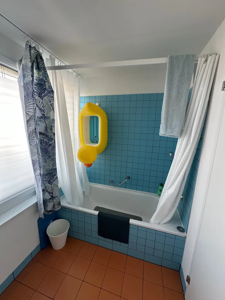 Helle 3.5-Zimmer-Wohnung mit Balkon und 2 Bädern in Dübendorf – ab September 2026