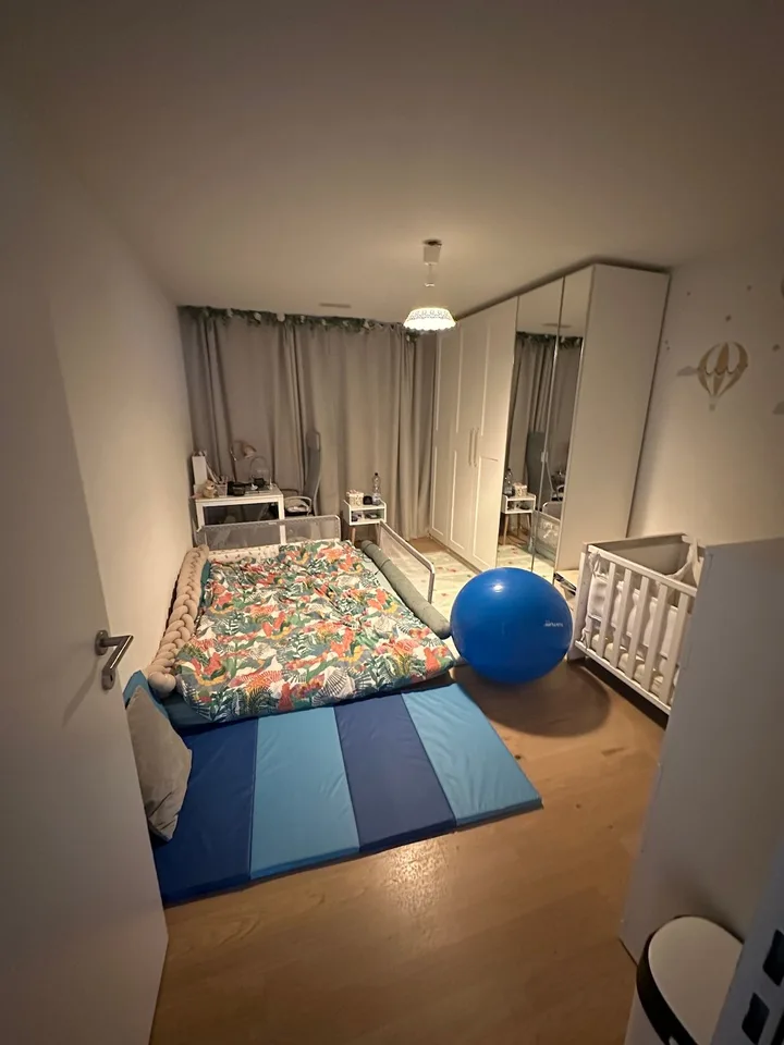 Helle 3.5-Zimmer-Wohnung mit Balkon und 2 Bädern in Dübendorf – ab September 2026