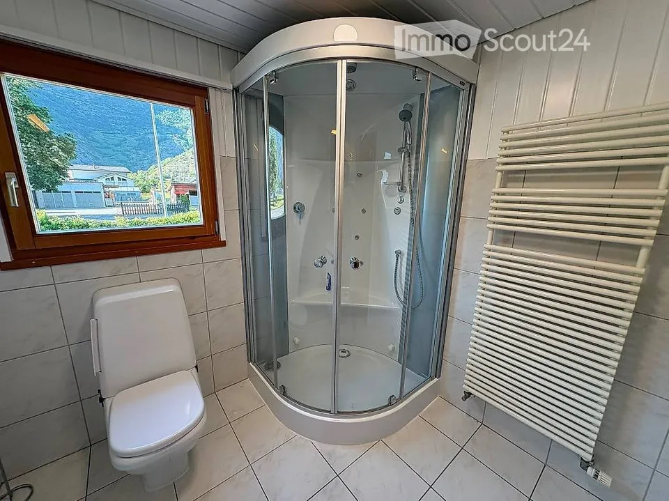 Completely renovated single-family house (approx. 160 m²) in Raron – immediately available