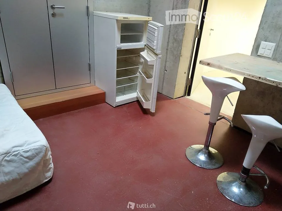 Comano, Mietung von Lager-Büro-Räumen