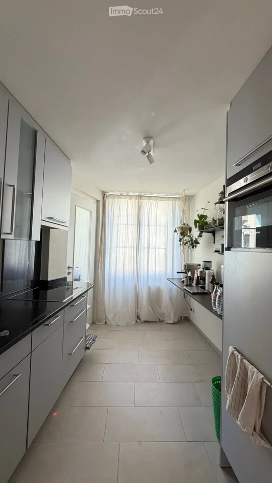 Befristete und möblierte 3.5-Zimmer-Wohnung in Wikpingen, nahe Limmat