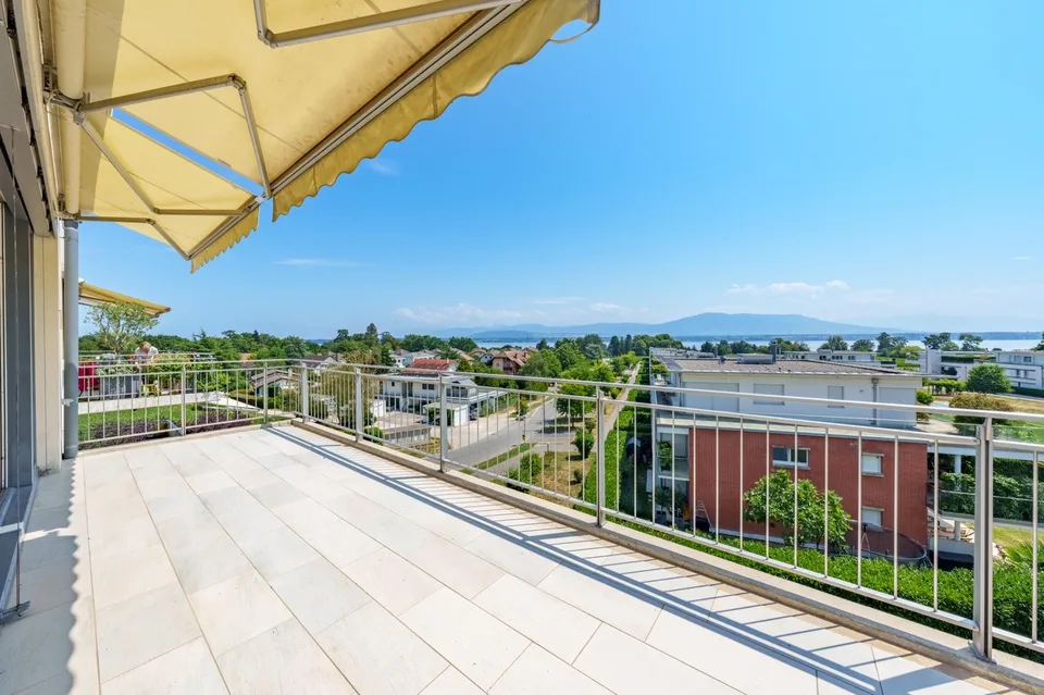 Appartamento di 4.5 locali con vista lago a Coppet