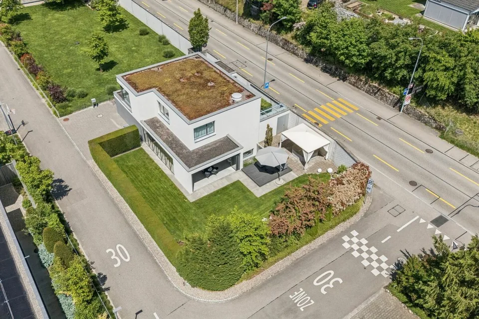 Architettura moderna con alto standard di costruzione