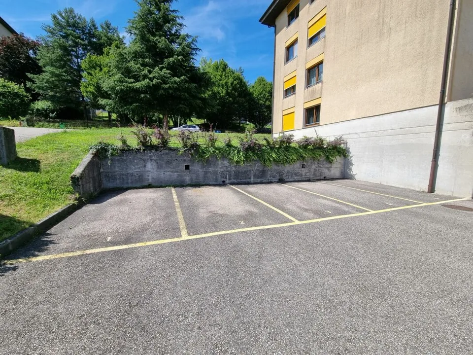 Outdoor parking space no 4