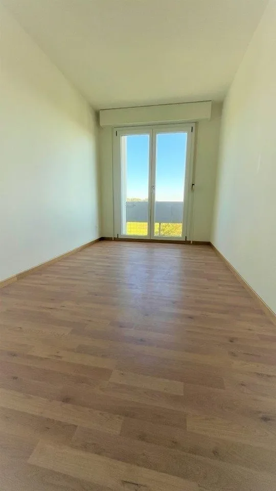 Modern 3.5-room apartment with mountain view in Bellach