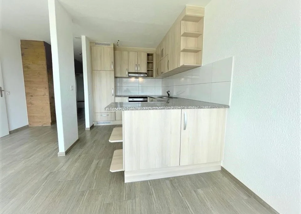Helle 4.5-Zimmer-Wohnung mit Balkon in Bellach – sofort verfügbar!