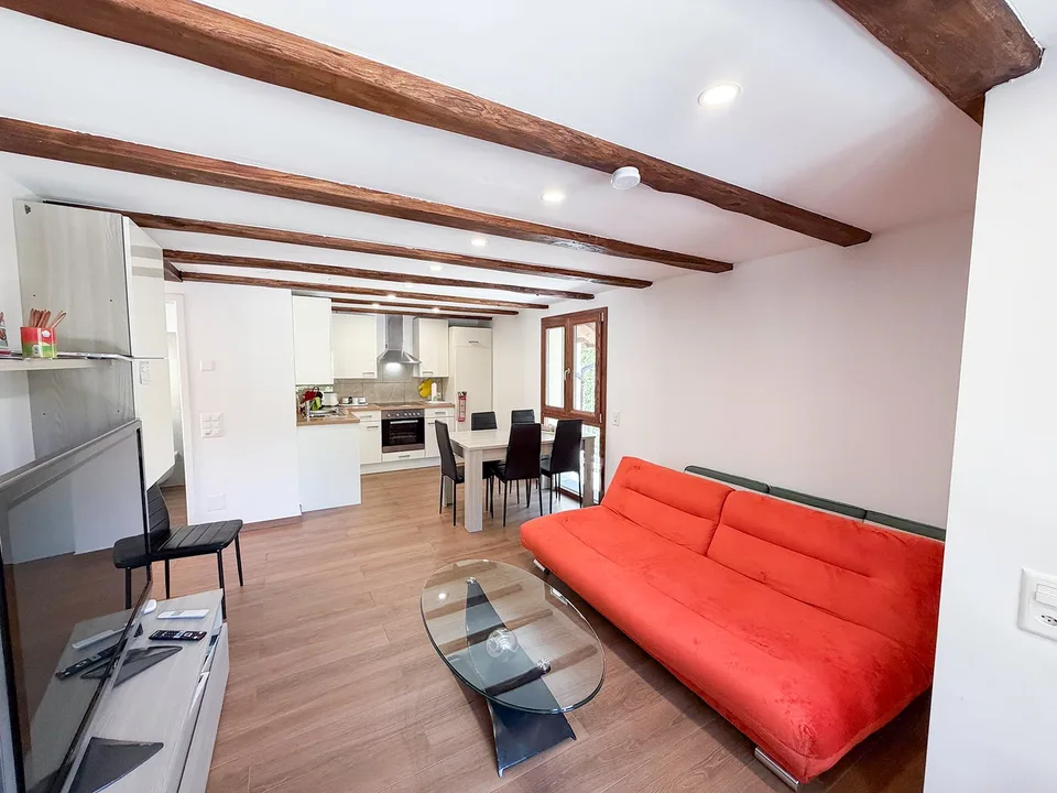Casa con 4 appartamenti - Haus mit 4 Wohnungen - Vogorno