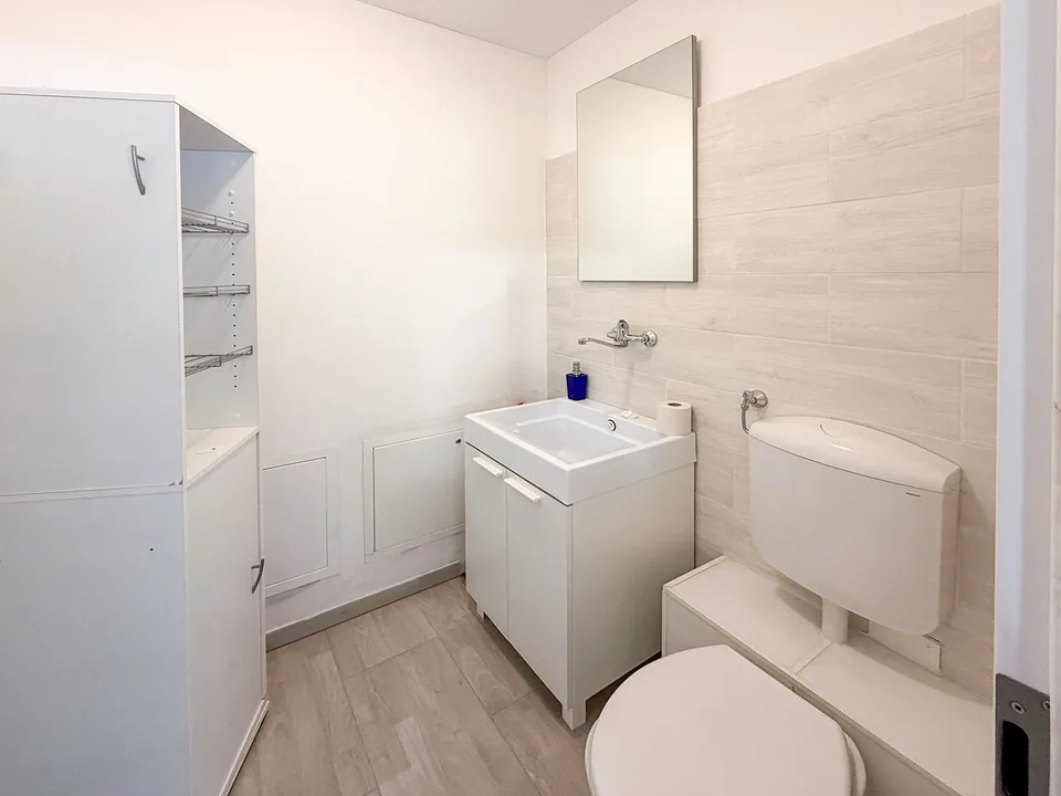 Casa con 4 appartamenti - Haus mit 4 Wohnungen - Vogorno