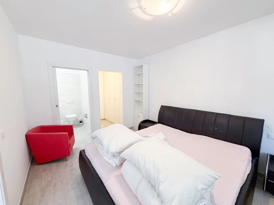 Casa con 4 appartamenti - Haus mit 4 Wohnungen - Vogorno