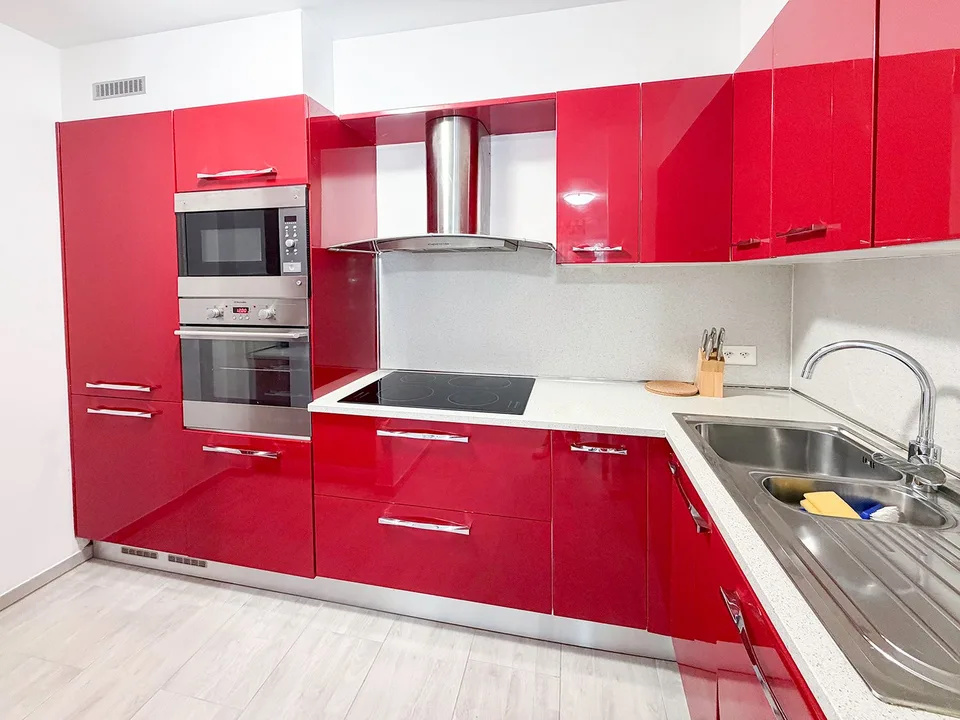 Casa con 4 appartamenti - Haus mit 4 Wohnungen - Vogorno