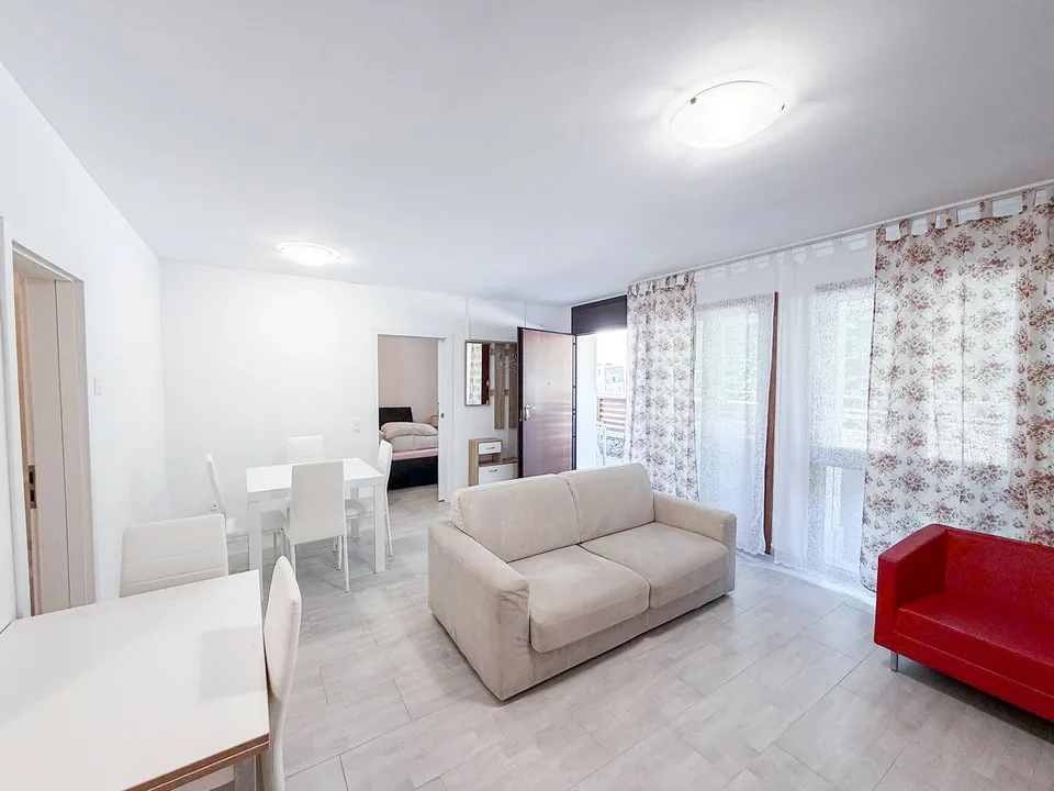 Casa con 4 appartamenti - Haus mit 4 Wohnungen - Vogorno
