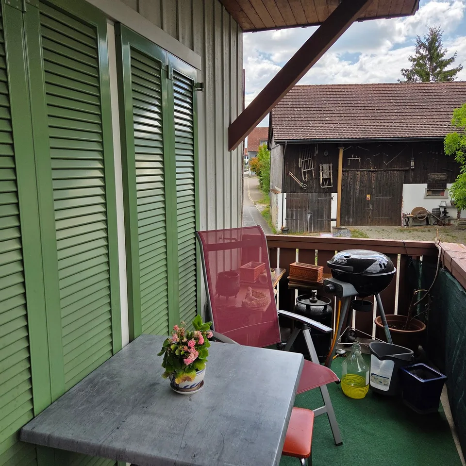 Bright 4.5-room apartment with balcony