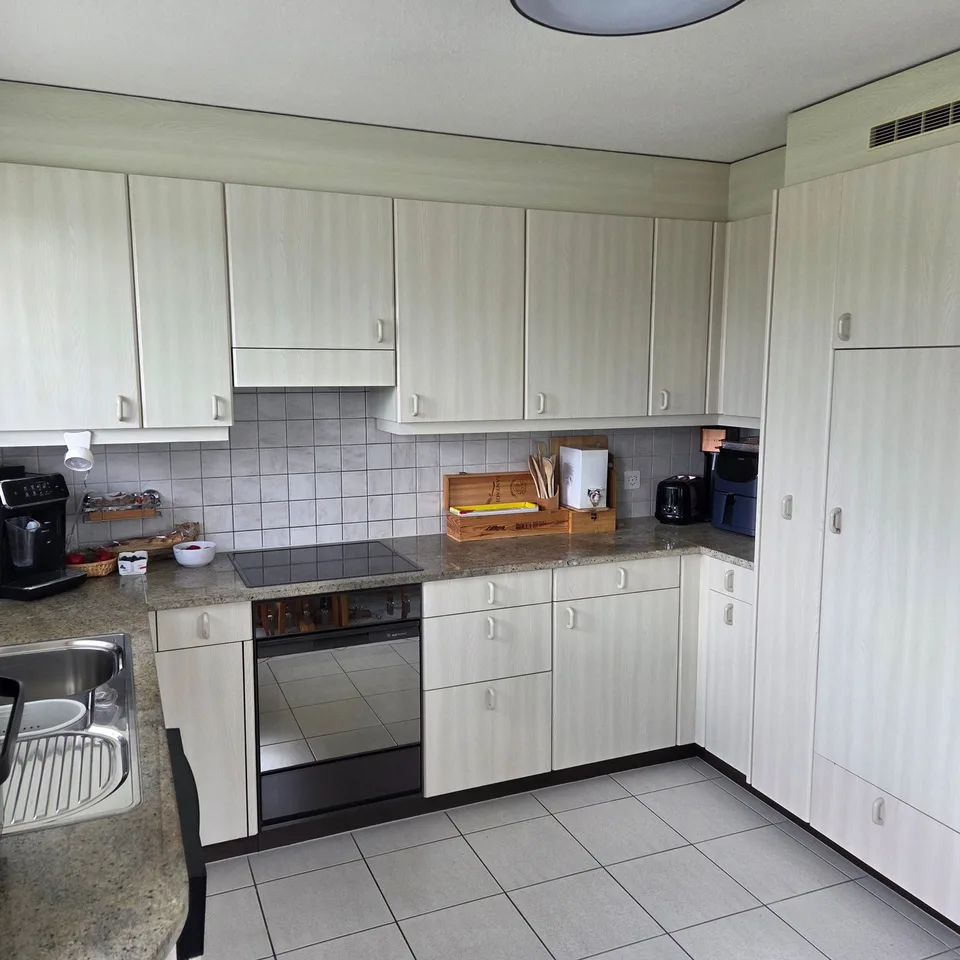 Bright 4.5-room apartment with balcony