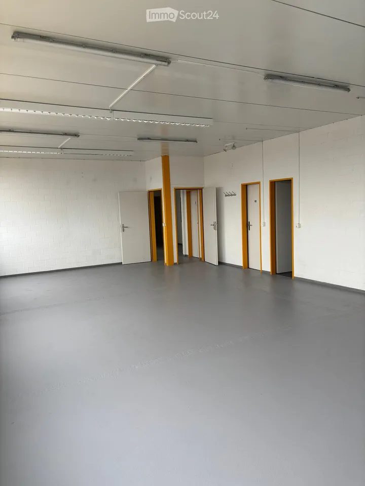 Versatile commercial space for rent in Andelfingen