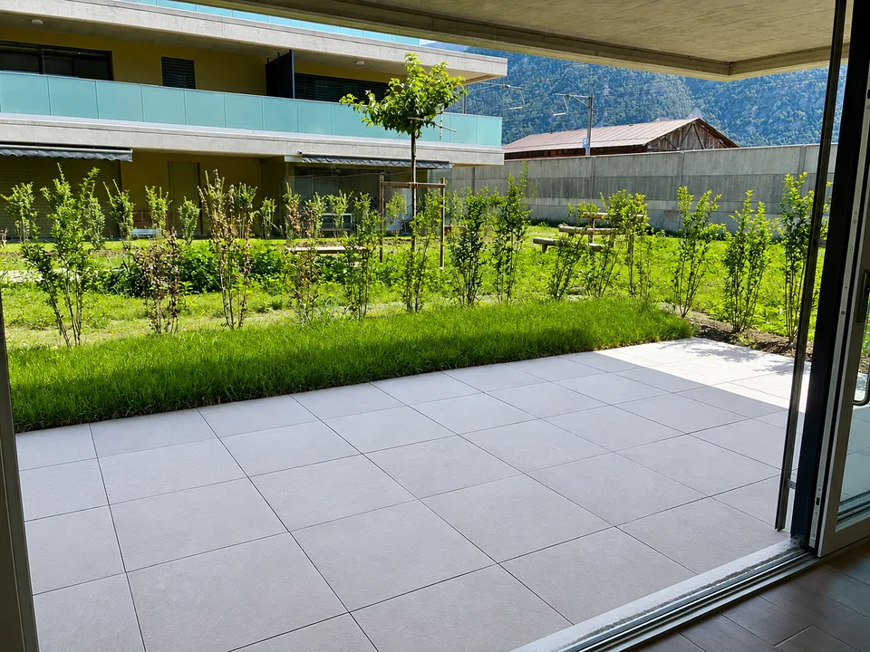 REZ avec grande terrasse – Neuf – Place de parc intérieure