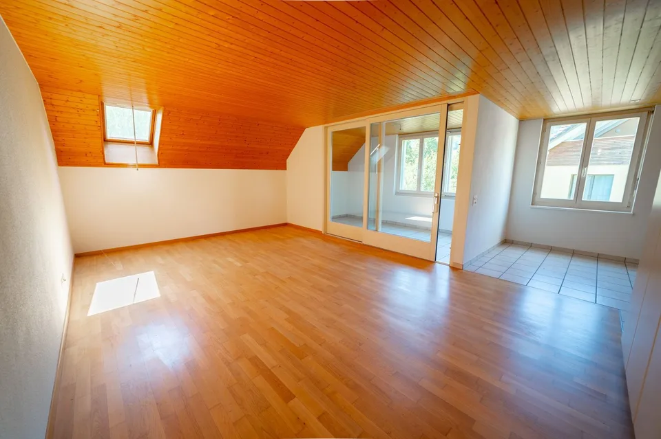 Helle 3.5-Zimmerwohnung im Grünen in Thalheim