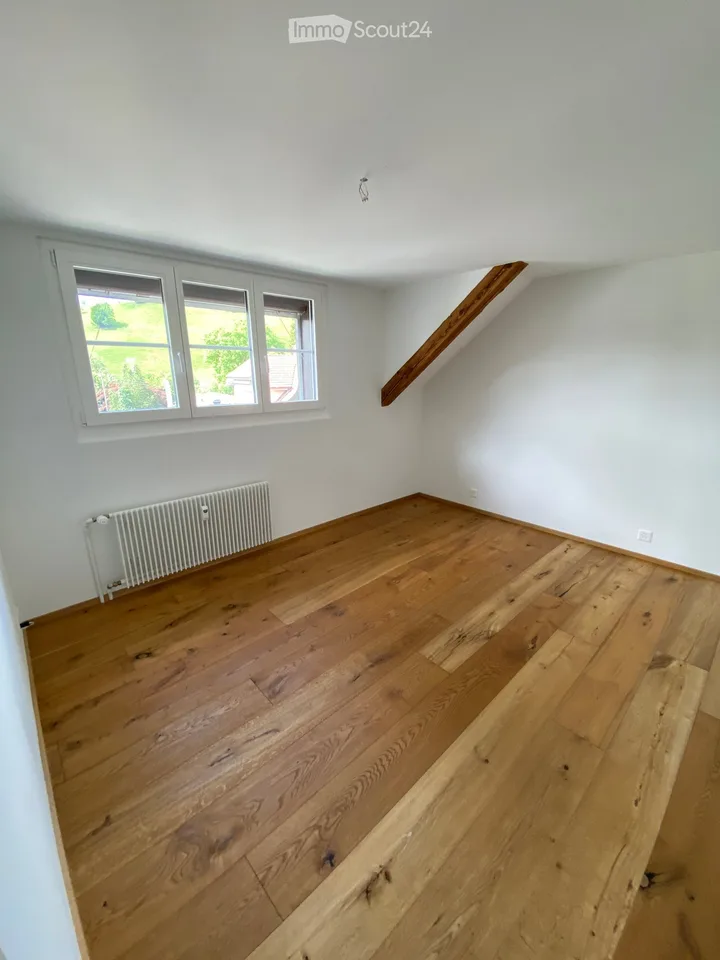 Appartement mansardé de 3,5 pièces au cœur de Worb