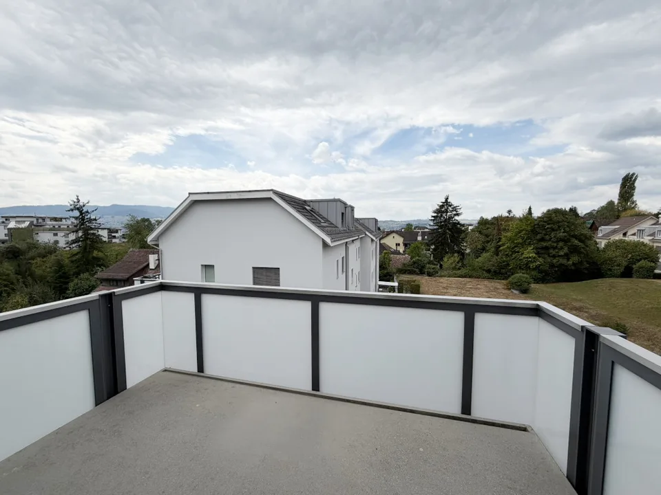 Charming 4-room apartment with a view
