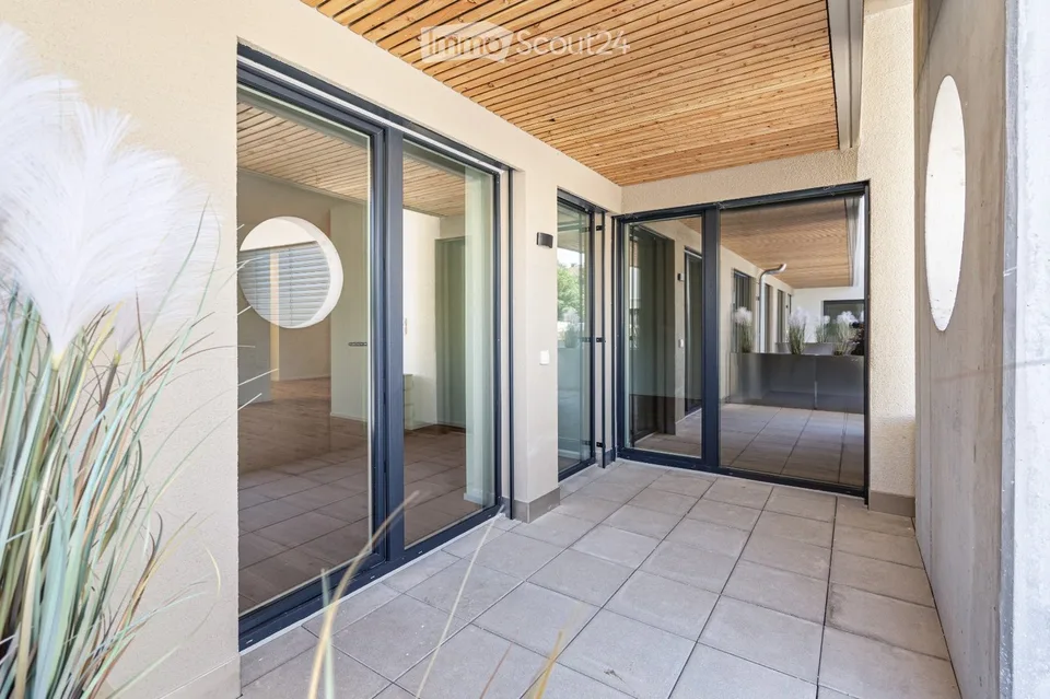 Moderne 2.5-Zimmer-Neubauwohnung im Erdgeschoss in Bad Zurzach – sofort verfügbar!