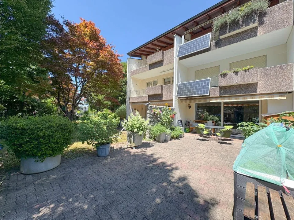 Maison mitoyenne de 4,5 pièces dans un emplacement ensoleillé et calme