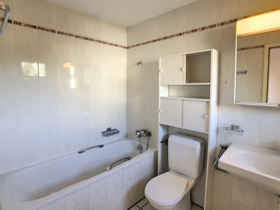 In affitto, Appartamento, 1610 Oron-la-Ville, Riferimento 1831775