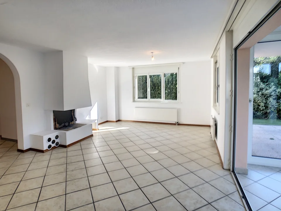In affitto, Appartamento, 1610 Oron-la-Ville, Riferimento 1831775